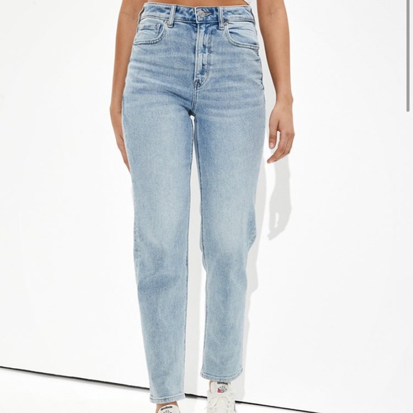 American Eagle Mom Jean - Picture 3 of 4